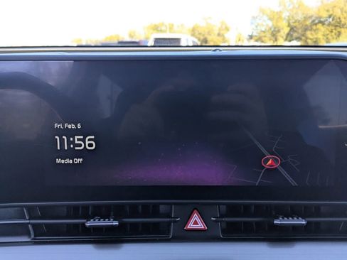 Certified 2023 Kia Sportage EX image 18