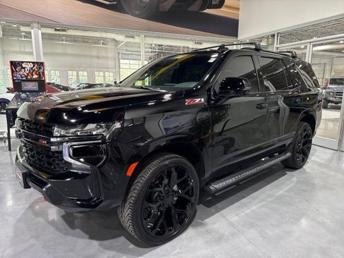 Used 2022 Chevrolet Tahoe Z71 w/ Luxury Package AWD/4WD image 13