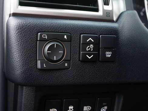 Used 2023 Lexus GX 460 Premium image 19