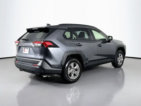 Certified 2025 Toyota RAV4 LE AWD/4WD image 5