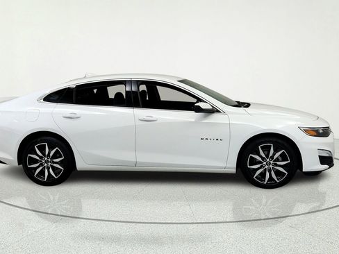 Used 2024 Chevrolet Malibu RS w/ LPO, Floor Liner Package FWD image 6