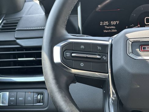 Used 2025 GMC Acadia Elevation image 20