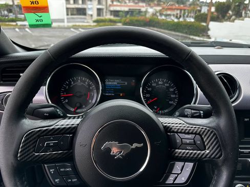 Used 2017 Ford Mustang GT RWD image 19
