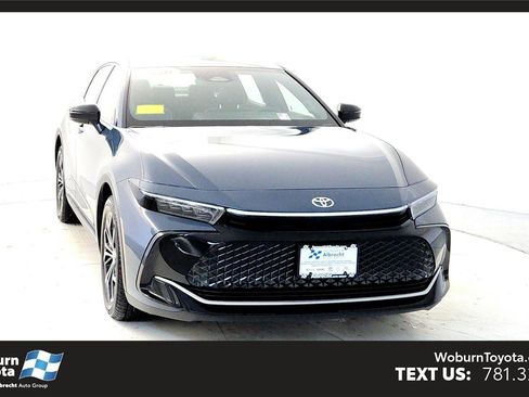 Certified 2026 Toyota Crown Limited image 1