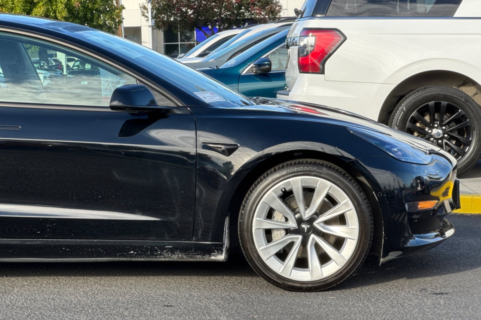 Used 2022 Tesla Model 3 Long Range AWD/4WD image 35