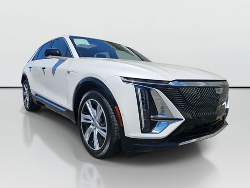 Used 2024 Cadillac Lyriq Tech w/ Driver Assist Package RWD image 12