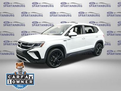 Used 2022 Volkswagen Taos SEL w/ Panoramic Sunroof Package