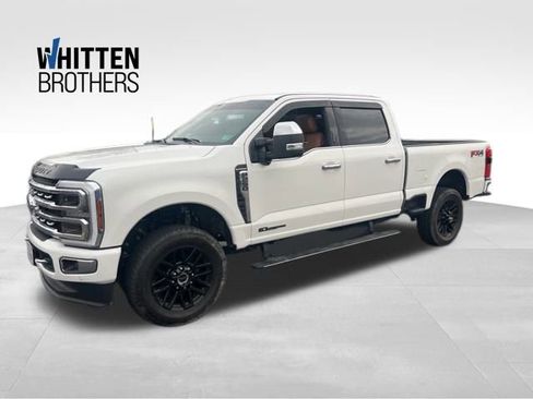 Used 2024 Ford F250 Platinum image 1