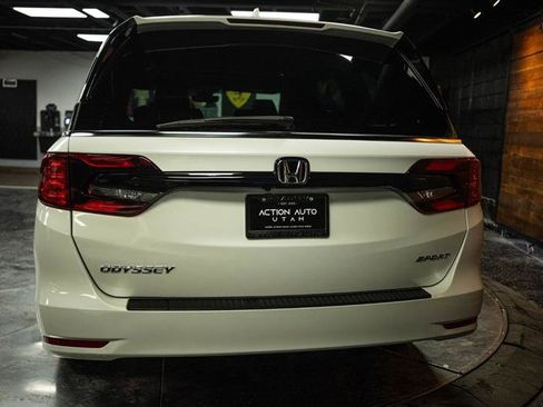 Used 2024 Honda Odyssey Sport image 6
