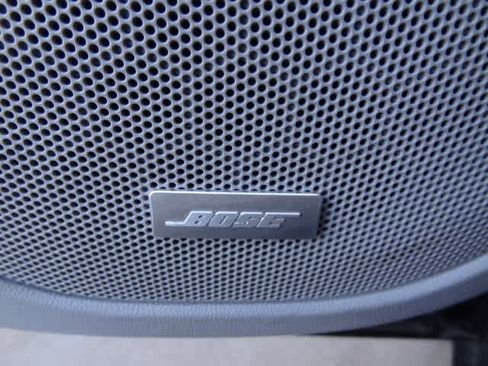 Used 2023 GMC Acadia SLT image 20