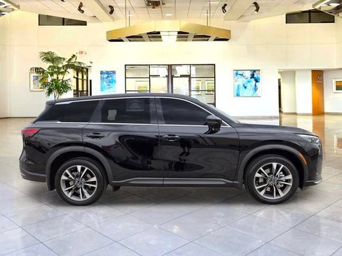 Certified 2026 INFINITI QX60 Pure w/ Cargo Package AWD/4WD image 4