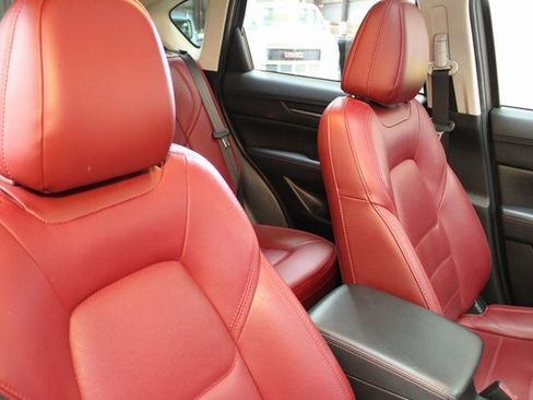 Used 2021 MAZDA CX-5 Touring image 11