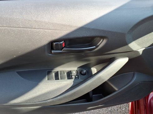 Used 2024 Toyota Corolla LE FWD image 12