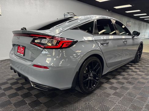 Used 2023 Honda Civic Sport image 12