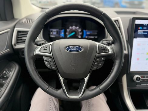 Used 2023 Ford Edge SEL w/ Convenience Package image 13