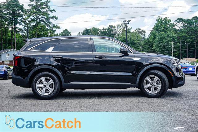 Used 2023 Kia Sorento LX FWD image 2