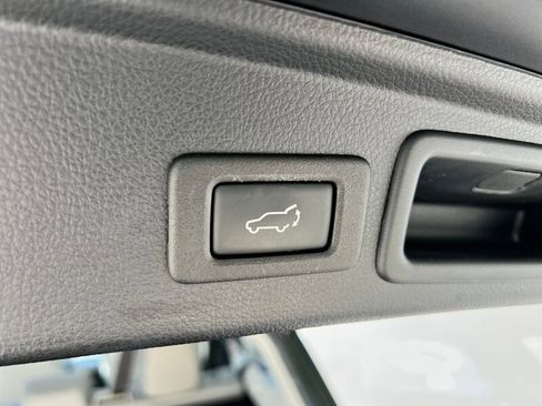 Used 2018 Subaru Forester 2.5i Premium image 24