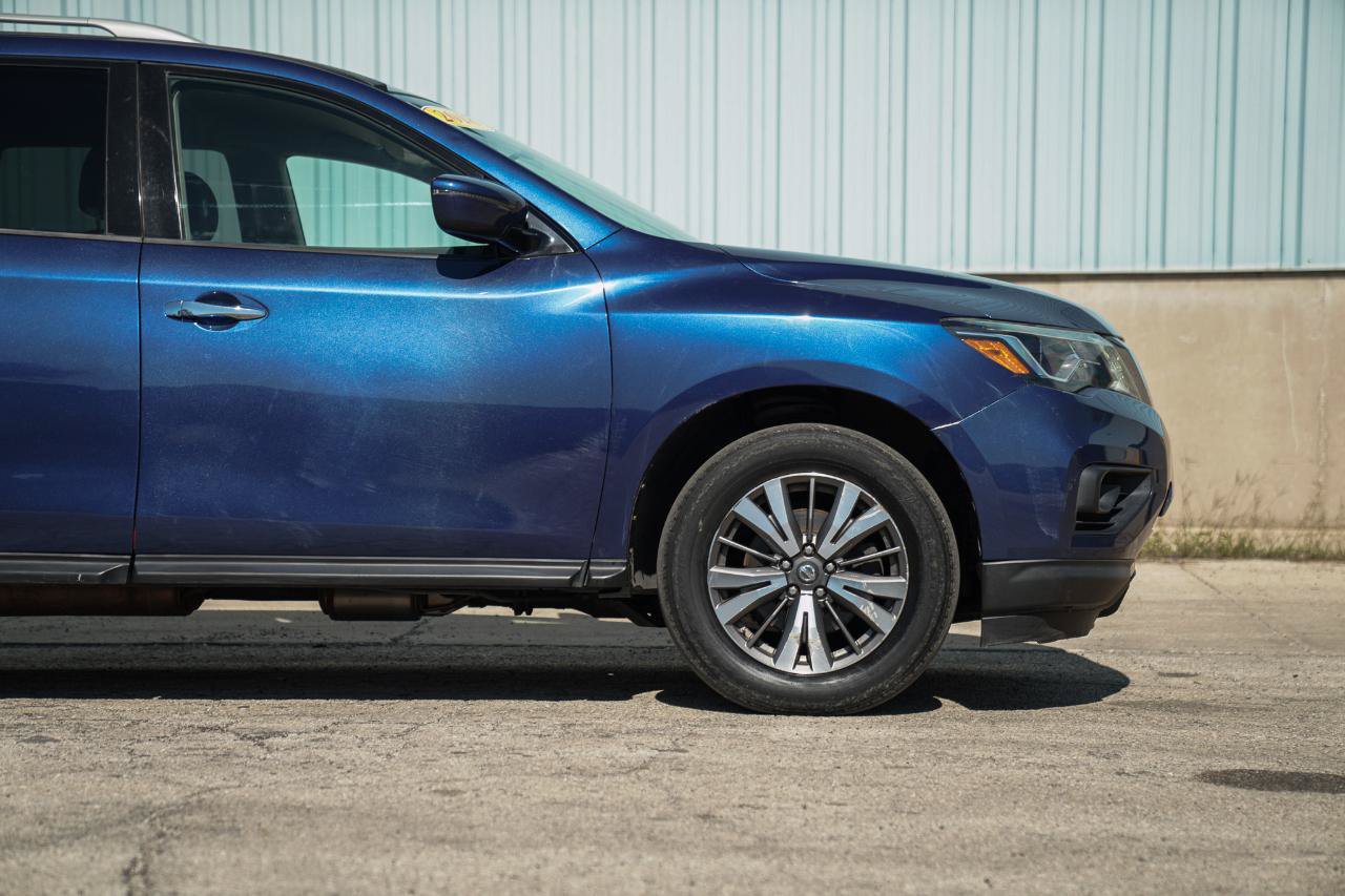 Used 2018 Nissan Pathfinder S AWD/4WD image 8