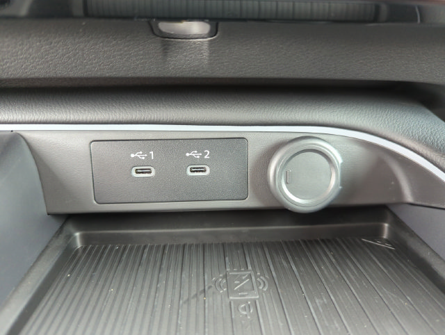 Used 2026 Nissan Sentra SR w/ Floor Mat Package FWD image 58