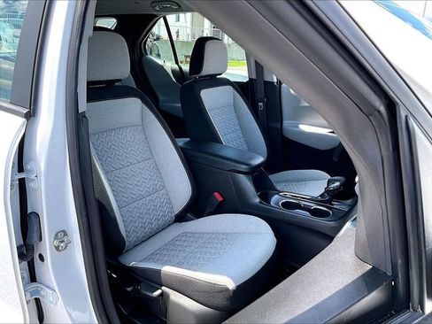 Used 2024 Chevrolet Equinox LS FWD image 11