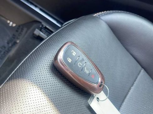 Used 2019 Chevrolet Equinox Premier AWD/4WD image 40