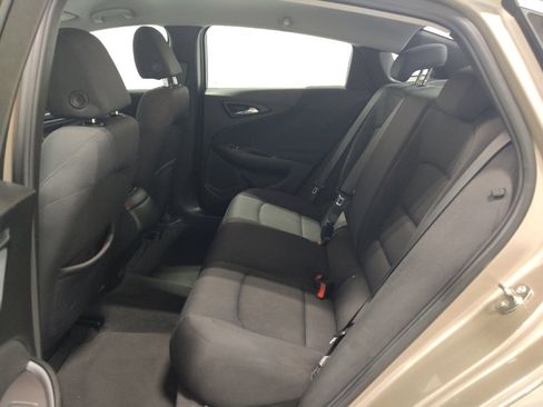 Used 2022 Chevrolet Malibu LS FWD image 18