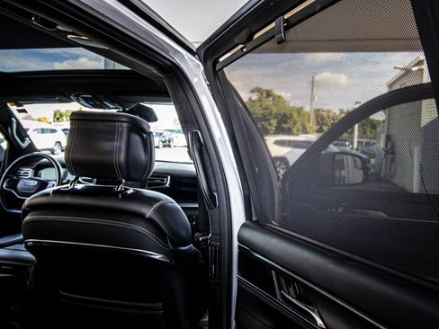 Used 2022 Jeep Grand Wagoneer Series II image 43