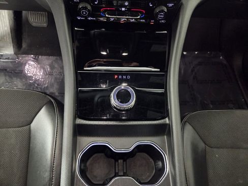 Certified 2025 Jeep Grand Cherokee Altitude AWD/4WD image 15