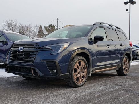Used 2025 Subaru Ascent Bronze Edition w/ Popular Package #2 image 1