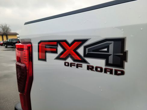 Used 2022 Ford F250 Lariat w/ Lariat Ultimate Package image 22