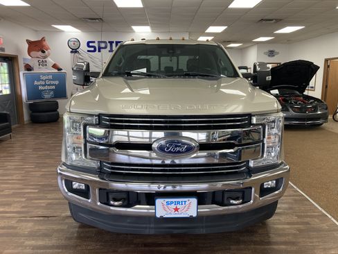 Used 2017 Ford F350 Lariat w/ Lariat Ultimate Package AWD/4WD image 3