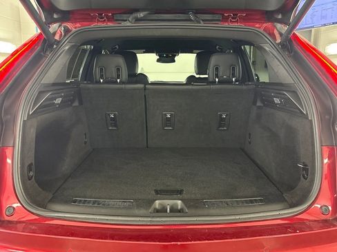 Used 2024 Cadillac XT4 Premium Luxury image 27