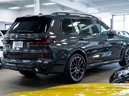 Used 2026 BMW X7 xDrive40i w/ Executive Package AWD/4WD image 7