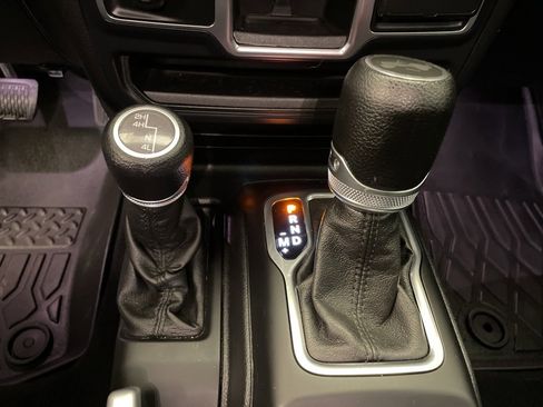 Certified 2020 Jeep Wrangler Unlimited Sport image 22