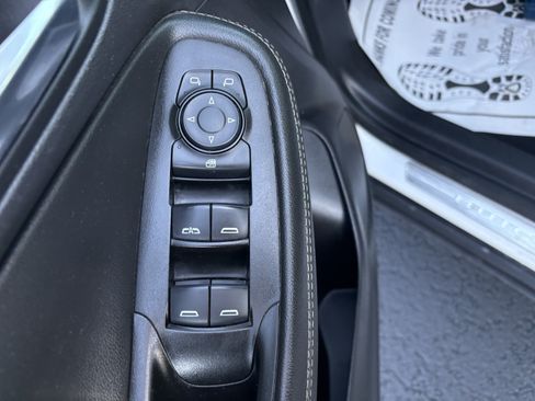 Used 2023 Buick Encore GX Preferred w/ Cold Weather Comfort Package FWD image 14