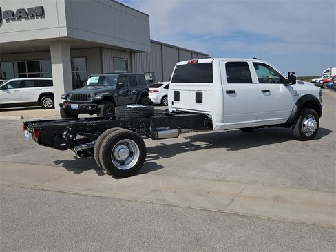 New 2026 RAM 5500 Tradesman w/ Chrome Appearance Group image 7