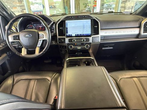 Used 2022 Ford F350 Platinum w/ Tremor Off-Road Package AWD/4WD image 19