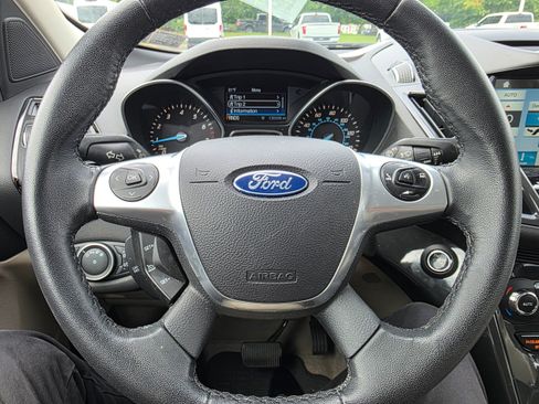 Used 2016 Ford Escape Titanium AWD/4WD image 14