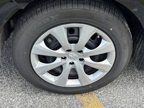 Used 2023 Toyota Corolla LE FWD image 20