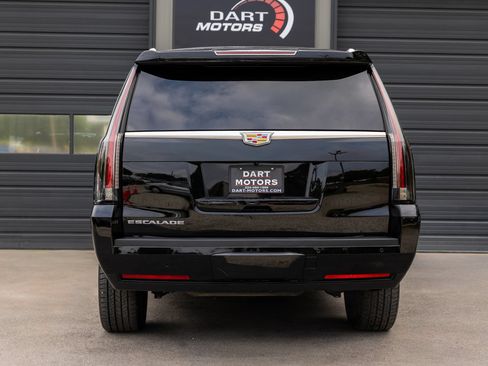 Used 2016 Cadillac Escalade ESV Premium AWD/4WD image 6