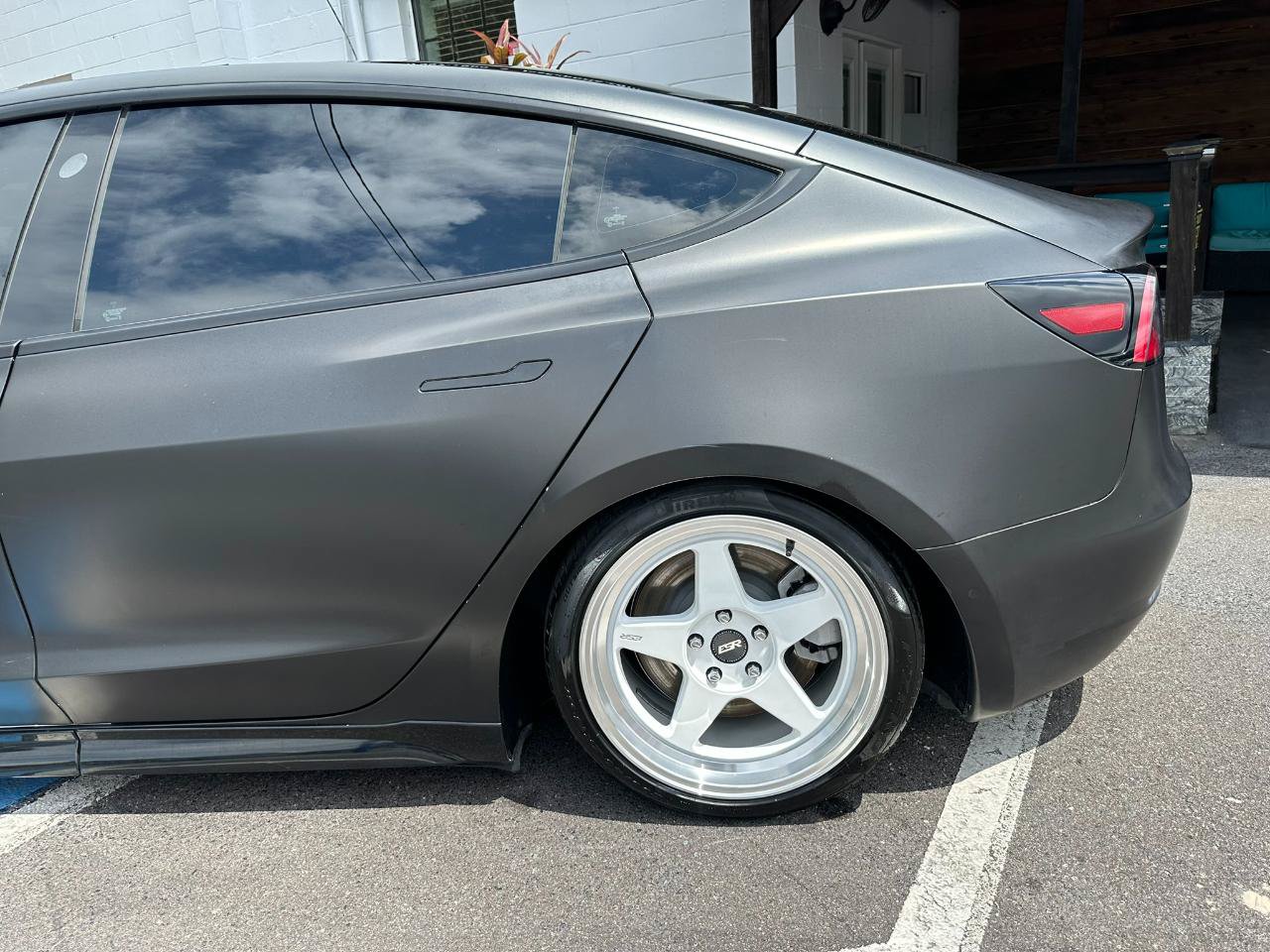Used 2022 Tesla Model 3 Long Range AWD/4WD image 11