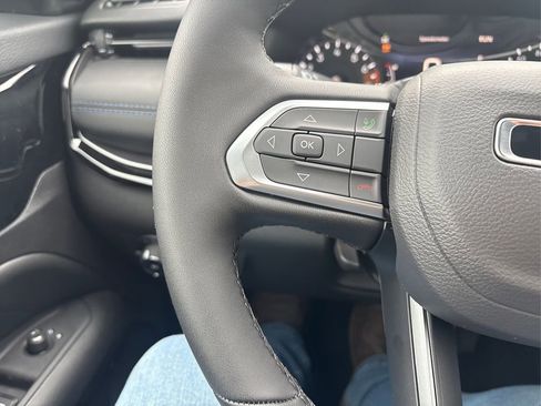 New 2026 Jeep Compass Latitude image 23