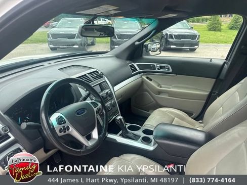 Used 2012 Ford Explorer XLT FWD image 9