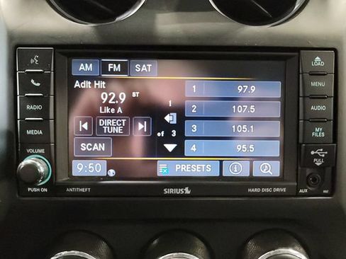 Used 2016 Jeep Compass High Altitude AWD/4WD image 4