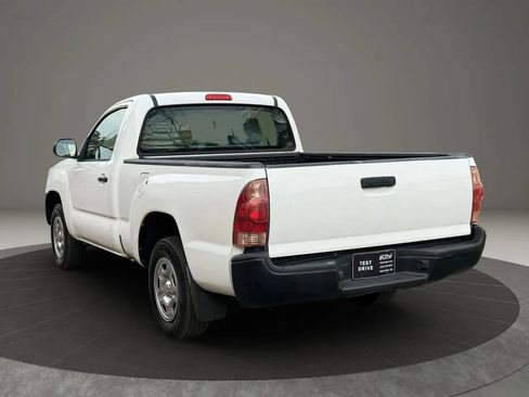 Used 2014 Toyota Tacoma 2WD Regular Cab image 6