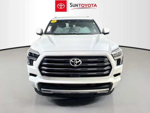 Used 2025 Toyota Sequoia Limited AWD/4WD image 10
