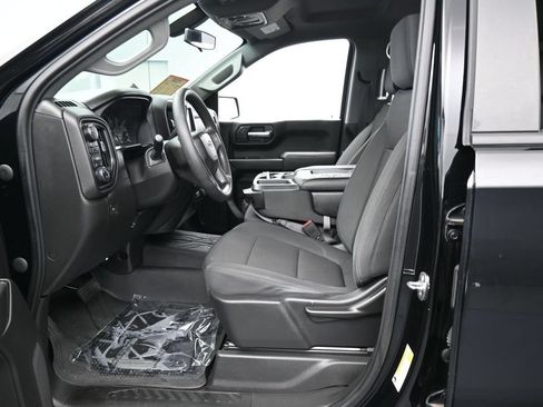 Used 2020 Chevrolet Silverado 1500 Custom Trail Boss w/ Custom Convenience Package AWD/4WD image 11