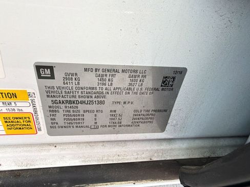 Used 2017 Buick Enclave Leather image 11