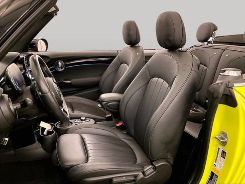 Used 2022 MINI Cooper S w/ Driver Assistance Package FWD image 24