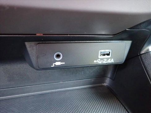 Certified 2025 Subaru Crosstrek 2.0i image 18